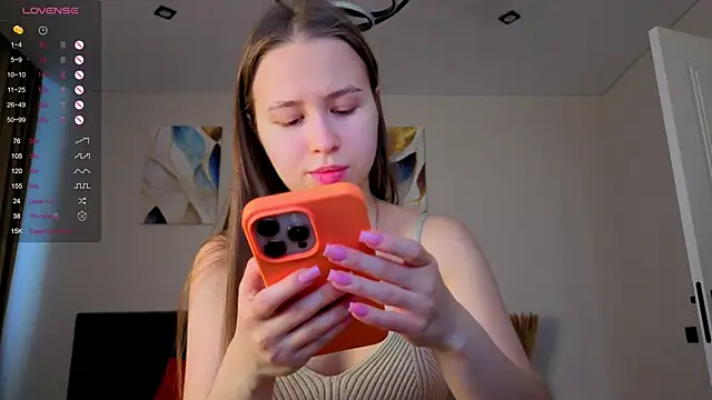 Snapshot of Dream_emma chatting on November 9, 2025, 6:06 am Dream emma online show from November 9, 2025, 6:06 am