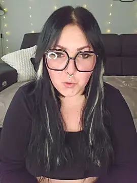 -BonnieBlack- online show from February 11, 2026, 8:25 am