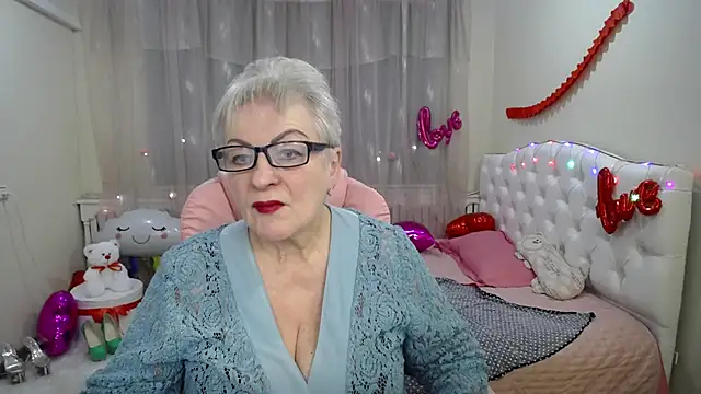 KayleSmoll online show from March 5, 2025, 2:03 am