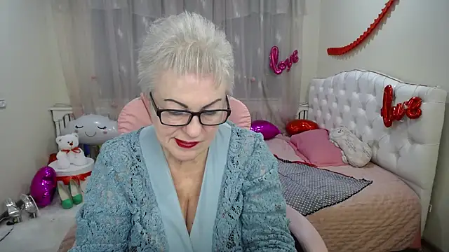 KayleSmoll online show from March 9, 2025, 1:25 am