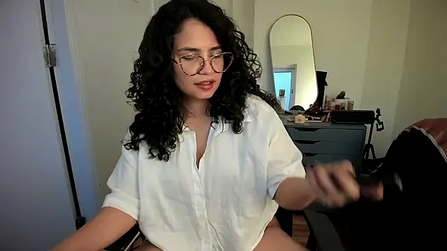 Snapshot of cinnamon_rosa chatting on February 26, 2025, 11:19 pm cinnamon rosa online show from February 26, 2025, 11:19 pm