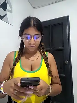 Snapshot of Sofythom1 chatting on November 21, 2025, 3:16 am Sofythom1 online show from November 21, 2025, 3:16 am