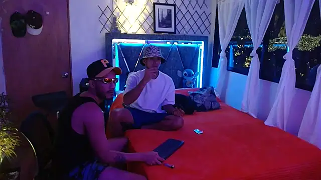 Snapshot of Nathan_Mendoza chatting on July 15, 2026, 12:17 am Nathan Mendoza online show from July 15, 2026, 12:17 am