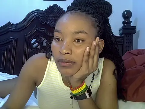 cute-alexis online show from December 18, 2025, 8:23 pm