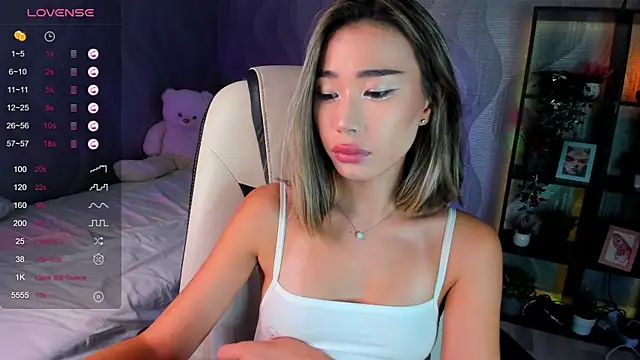 sensualily online show from July 5, 2026, 3:41 pm