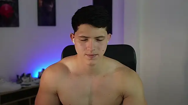 Snapshot of Hazzan_Velez chatting on September 27, 2025, 5:02 am Hazzan Velez online show from September 27, 2025, 5:02 am