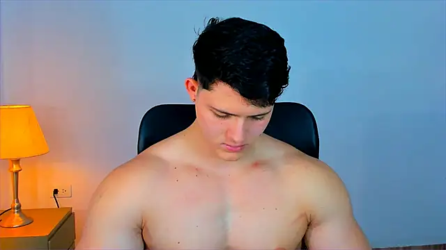 Snapshot of Hazzan_Velez chatting on March 13, 2025, 2:05 am Hazzan Velez online show from March 13, 2025, 2:05 am