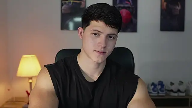 Snapshot of Hazzan_Velez chatting on October 6, 2025, 10:10 pm Hazzan Velez online show from October 6, 2025, 10:10 pm