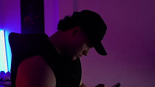 Snapshot of Hazzan_Velez chatting on September 13, 2025, 9:04 pm Hazzan Velez online show from September 13, 2025, 9:04 pm