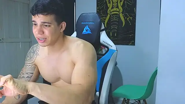 Snapshot of Ethanstill1 chatting on March 15, 2025, 4:13 am Ethanstill1 online show from March 15, 2025, 4:13 am