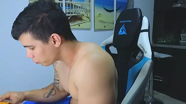 Snapshot of Ethanstill1 chatting on February 16, 2025, 5:37 am Ethanstill1 online show from February 16, 2025, 5:37 am