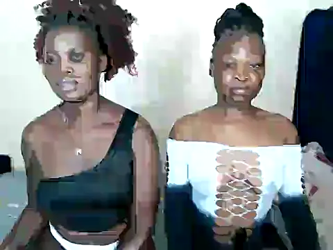 Snapshot of Pendo_ chatting on November 14, 2025, 3:21 am Pendo online show from November 14, 2025, 3:21 am