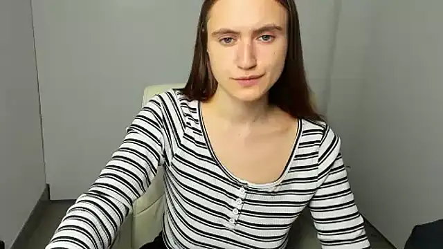 Snapshot of Gabriellagirl chatting on November 19, 2025, 12:38 pm Gabriellagirl online show from November 19, 2025, 12:38 pm