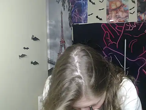 StrangerGi online show from November 22, 2025, 6:56 am