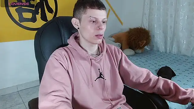 Snapshot of Matthew_Boy_ chatting on February 26, 2025, 4:52 am Matthew Boy  online show from February 26, 2025, 4:52 am