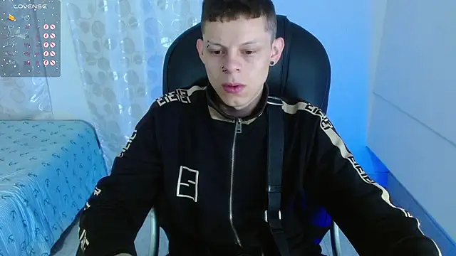 Snapshot of Matthew_Boy_ chatting on February 21, 2025, 5:02 am Matthew Boy  online show from February 21, 2025, 5:02 am