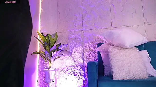 CailynBrowm online show from March 13, 2026, 3:22 am