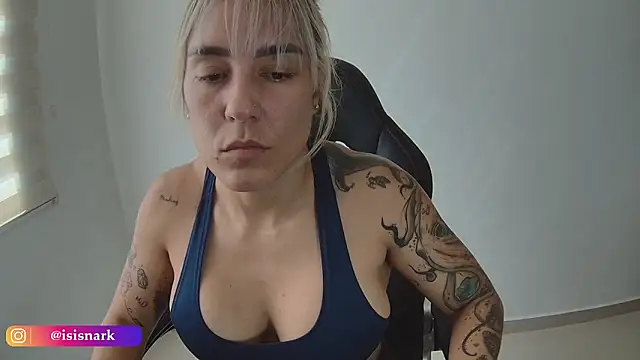 Isis69  online show from February 4, 2026, 3:29 pm