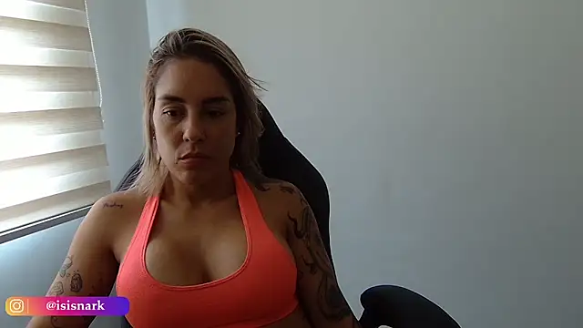 Isis69  online show from September 25, 2025, 4:24 pm