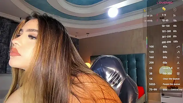 Snapshot of MelanieRioss chatting on November 20, 2025, 1:34 pm MelanieRioss online show from November 20, 2025, 1:34 pm