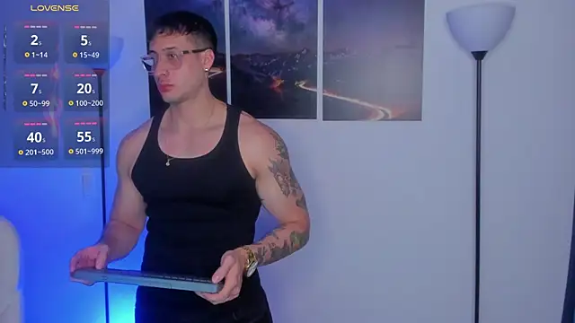 Snapshot of matt_saill chatting on October 22, 2025, 11:47 pm matt saill online show from October 22, 2025, 11:47 pm