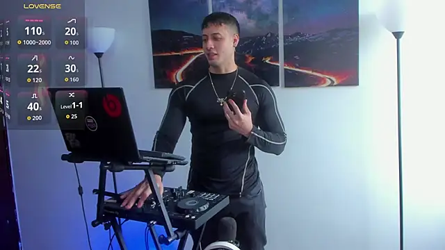 Snapshot of matt_saill chatting on November 8, 2025, 12:09 pm matt saill online show from November 8, 2025, 12:09 pm