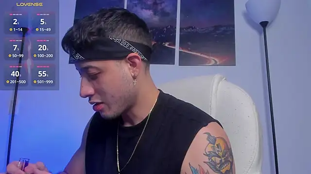 Snapshot of matt_saill chatting on November 10, 2025, 12:43 pm matt saill online show from November 10, 2025, 12:43 pm