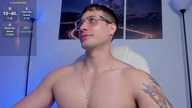 Snapshot of matt_saill chatting on October 31, 2025, 11:07 am matt saill online show from October 31, 2025, 11:07 am