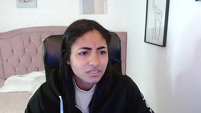 Snapshot of shaneelle chatting on November 8, 2025, 3:10 am shaneelle online show from November 8, 2025, 3:10 am