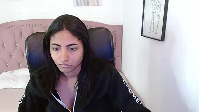 Snapshot of shaneelle chatting on November 11, 2025, 3:12 am shaneelle online show from November 11, 2025, 3:12 am