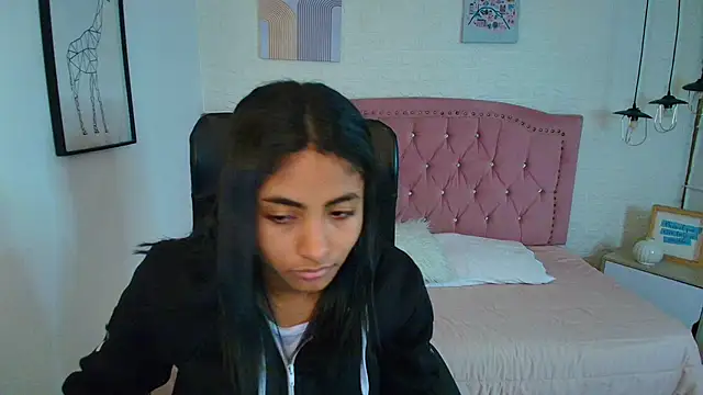 Snapshot of shaneelle chatting on November 24, 2025, 3:06 am shaneelle online show from November 24, 2025, 3:06 am