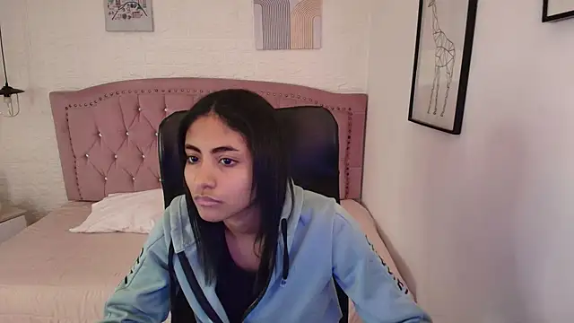 Snapshot of shaneelle chatting on November 17, 2025, 3:10 am shaneelle online show from November 17, 2025, 3:10 am