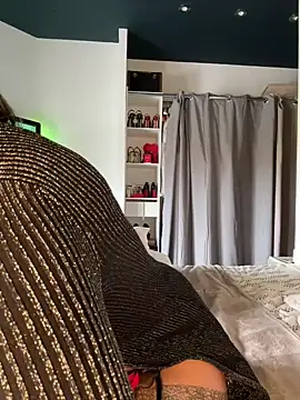 Snapshot of lynagreen01 chatting on February 20, 2025, 12:04 pm lynagreen01 online show from February 20, 2025, 12:04 pm