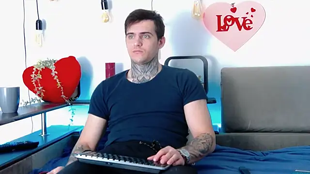 Snapshot of CarterCole chatting on February 10, 2025, 6:53 am CarterCole online show from February 10, 2025, 6:53 am