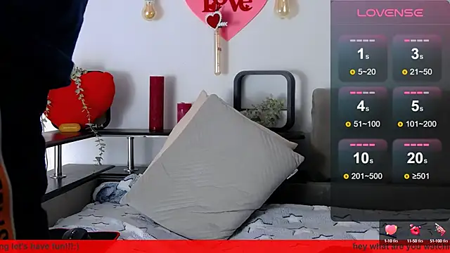 Snapshot of CarterCole chatting on February 17, 2025, 10:29 am CarterCole online show from February 17, 2025, 10:29 am