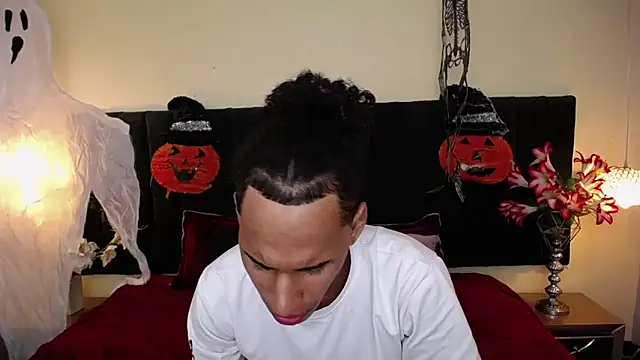 Snapshot of soft_attraction chatting on October 29, 2025, 7:46 pm soft attraction online show from October 29, 2025, 7:46 pm