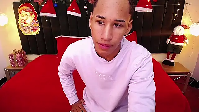 Snapshot of soft_attraction chatting on December 4, 2025, 8:19 pm soft attraction online show from December 4, 2025, 8:19 pm