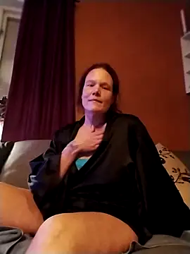 Milfen 7 online show from October 24, 2025, 6:18 pm