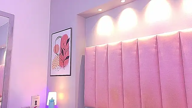 Snapshot of KeilyRoss chatting on February 3, 2026, 8:25 pm KeilyRoss online show from February 3, 2026, 8:25 pm