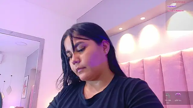 Snapshot of KeilyRoss chatting on January 9, 2026, 7:43 pm KeilyRoss online show from January 9, 2026, 7:43 pm