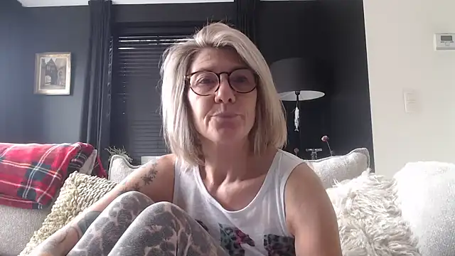 godinflower online show from September 21, 2025, 11:48 am