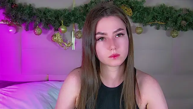 Snapshot of AliceMoreno chatting on December 16, 2025, 5:06 pm AliceMoreno online show from December 16, 2025, 5:06 pm