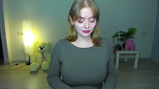 Snapshot of AidaPerry chatting on September 23, 2025, 7:21 pm AidaPerry online show from September 23, 2025, 7:21 pm