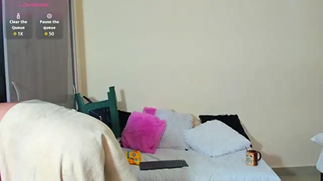 Snapshot of ValeryJohanson_ chatting on April 7, 2026, 6:43 pm ValeryJohanson online show from April 7, 2026, 6:43 pm