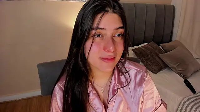 Snapshot of dakotaa__ chatting on December 13, 2025, 8:04 pm dakotaa online show from December 13, 2025, 8:04 pm