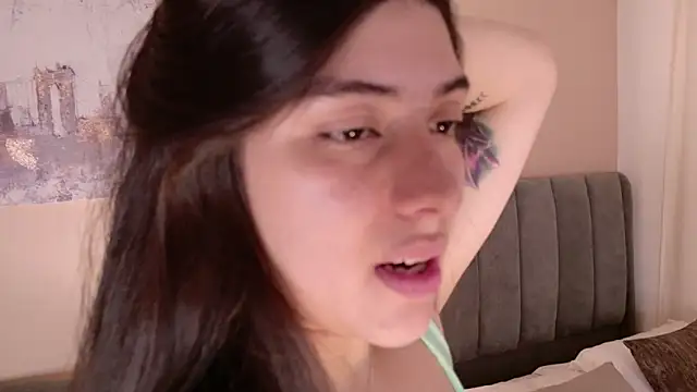 Snapshot of dakotaa__ chatting on February 11, 2026, 7:14 pm dakotaa online show from February 11, 2026, 7:14 pm