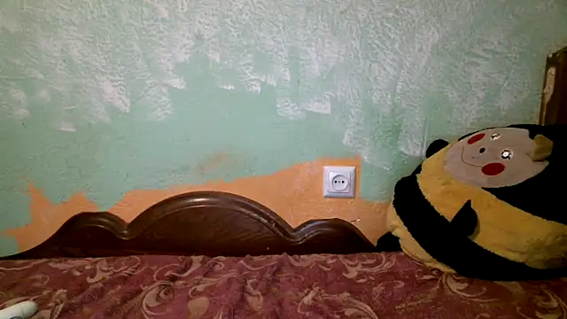 Snapshot of DennisXCaroll chatting on November 11, 2025, 8:09 am DennisXCaroll online show from November 11, 2025, 8:09 am