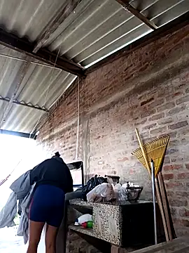 SamaraJay1 online show from April 17, 2026, 1:25 pm