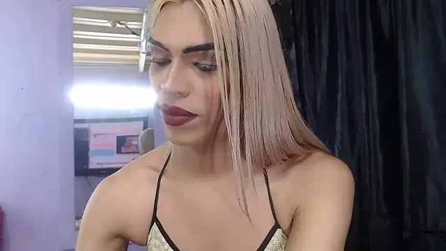 Snapshot of MARGOTFERRER chatting on June 30, 2026, 6:13 am MARGOTFERRER online show from June 30, 2026, 6:13 am