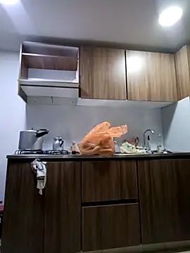 coral smitth online show from December 15, 2025, 6:58 pm